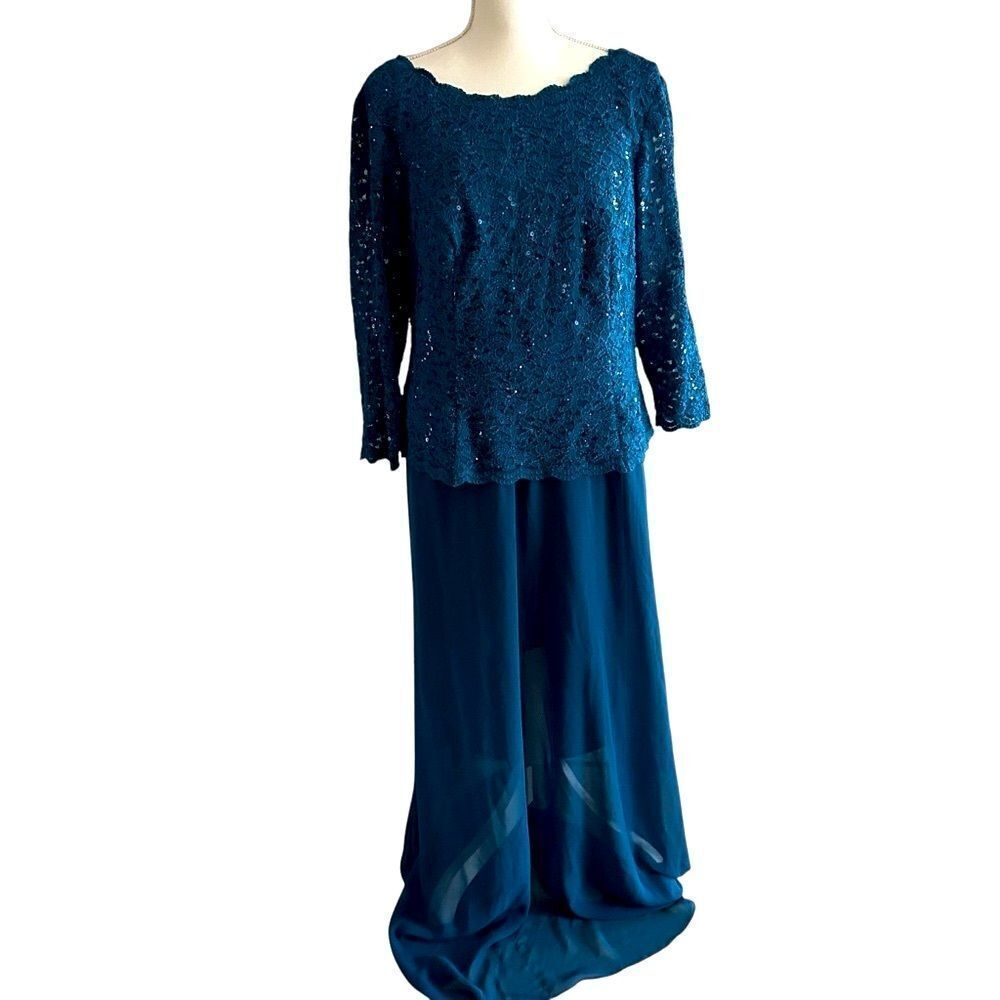 Alex Lace Evening Gown Dress Size 14W NWT - Picture 12 of 12